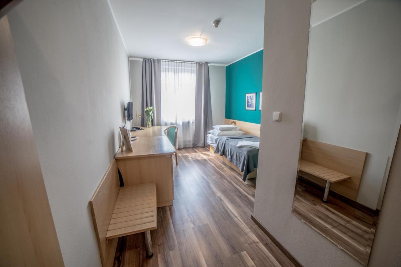 Teledom Hotel Košice Exteriör bild